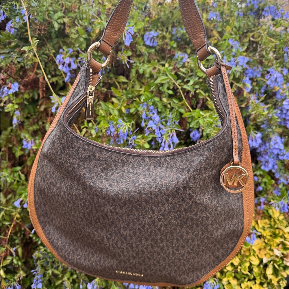 Michael Kors Lydia Large Hobo Bag